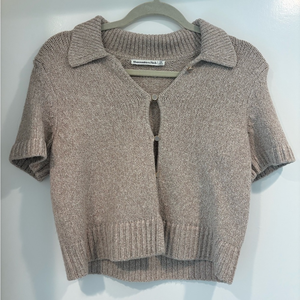 Abercrombie Short-Sleeve Collared Cardigan - Picture 2 of 2
